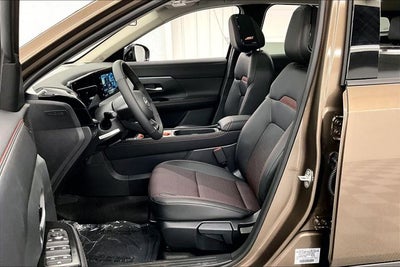 2026 Nissan Kicks SR AWD - Premium and Cold Weather Package