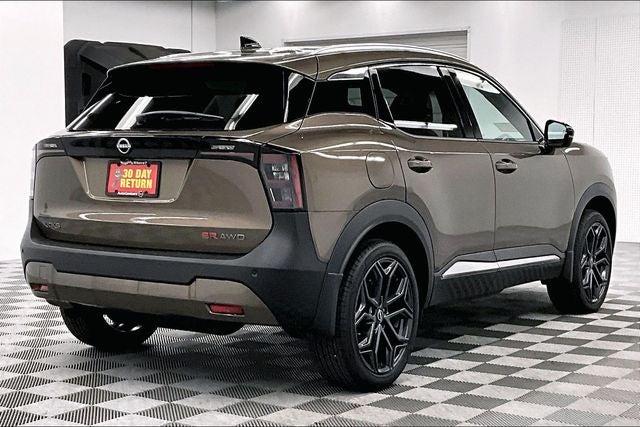 2026 Nissan Kicks SR AWD - Premium and Cold Weather Package