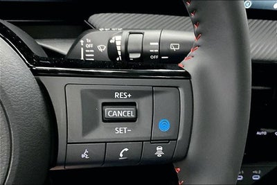 2026 Nissan Kicks SR AWD - Premium and Cold Weather Package