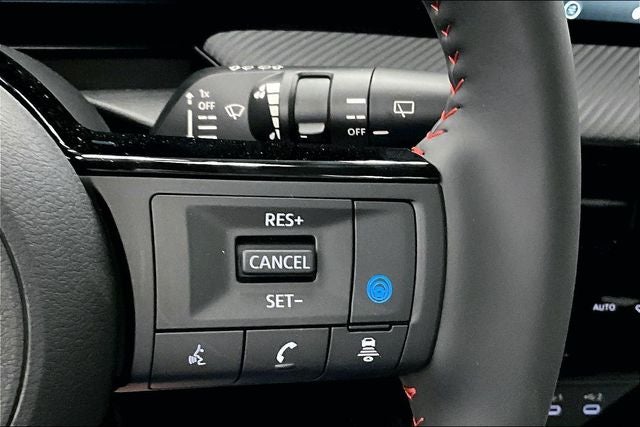 2026 Nissan Kicks SR AWD - Premium and Cold Weather Package