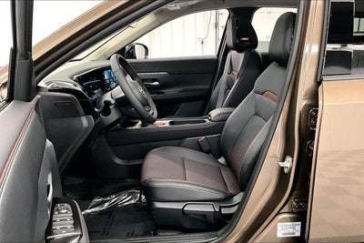 2026 Nissan Kicks SR AWD - Premium, Cold Weather, Electronics, Illumina