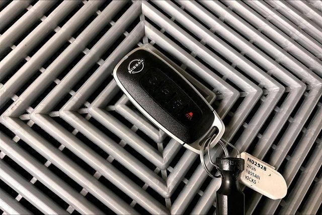 2026 Nissan Kicks SR AWD - Premium, Cold Weather, Electronics, Illumina