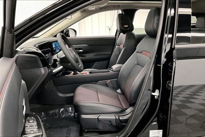 2026 Nissan Kicks SR AWD - Premium and Cold Weather Packages