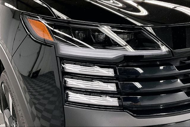 2026 Nissan Kicks SR AWD - Premium and Cold Weather Packages