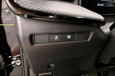 2026 Nissan Kicks SR AWD - Premium and Cold Weather Packages