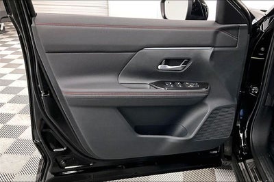 2026 Nissan Kicks SR AWD - Premium and Cold Weather Packages