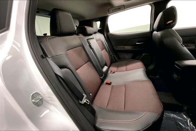 2026 Nissan Kicks SR AWD - Premium, Cold Weather, Electronics, Illumina