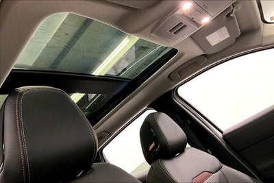 2026 Nissan Kicks SR AWD - Premium, Cold Weather, Electronics, Illumina