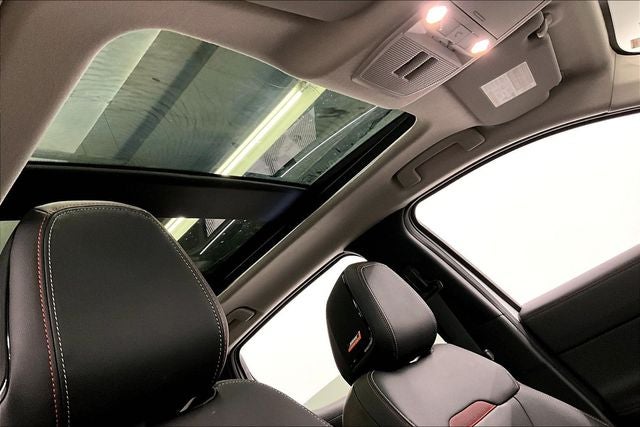 2026 Nissan Kicks SR AWD - Premium, Cold Weather, Electronics, Illumina