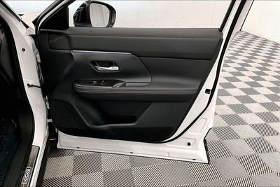 2026 Nissan Kicks SR AWD - Premium, Cold Weather, Electronics, Illumina