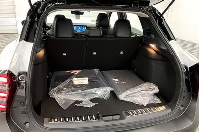 2026 Nissan Kicks SR AWD - Premium, Cold Weather, Electronics, Illumina