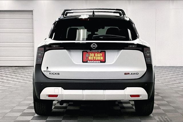 2026 Nissan Kicks SR AWD - Premium, Cold Weather, Electronics, Illumina