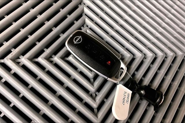 2026 Nissan Kicks SR AWD - Premium and Cold Weather Packages