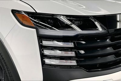 2026 Nissan Kicks SR AWD - Premium and Cold Weather Packages