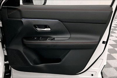 2026 Nissan Kicks SR AWD - Premium and Cold Weather Packages