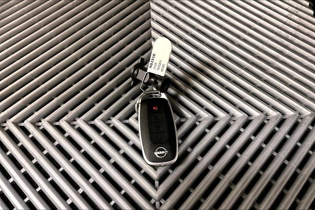 2026 Nissan Kicks SR AWD - Premium and Cold Weather Packages