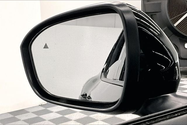 2026 Nissan Kicks SR AWD - Premium and Cold Weather Packages