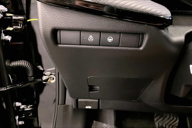 2026 Nissan Kicks SR AWD - Premium and Cold Weather Packages