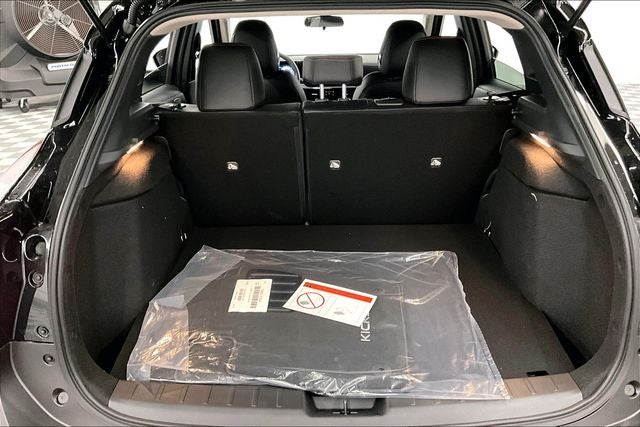 2026 Nissan Kicks SR AWD - Premium and Cold Weather Packages