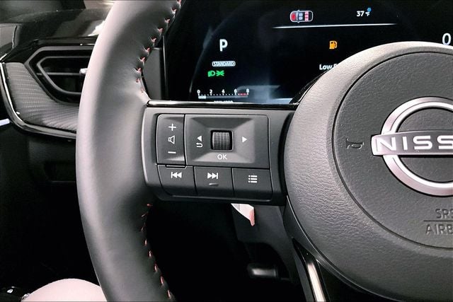 2026 Nissan Kicks SR AWD - Premium, Cold Weather, Electronics, Illumina