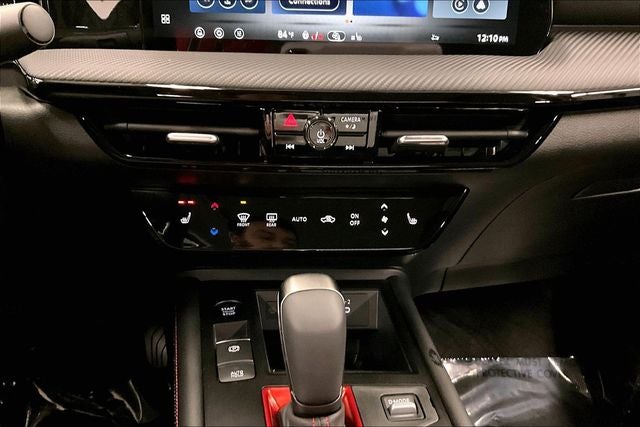 2026 Nissan Kicks SR AWD - Premium, Cold Weather, Electronics, Illumina