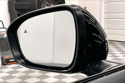 2026 Nissan Kicks SR AWD - Premium, Cold Weather, Electronics, Illumina