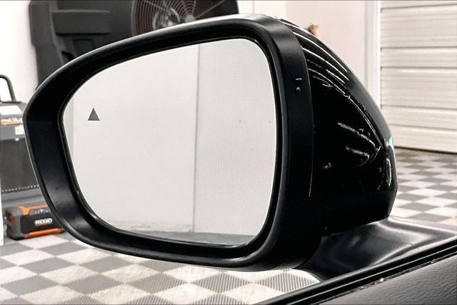 2026 Nissan Kicks SR AWD - Premium, Cold Weather, Electronics, Illumina