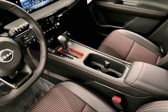 2026 Nissan Kicks SR AWD - Premium, Cold Weather, Electronics, Illumina