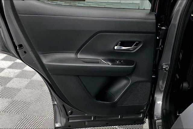 2026 Nissan Kicks SR AWD - Premium, Cold Weather, Electronics, Illumina