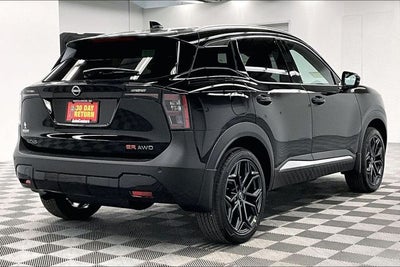 2026 Nissan Kicks SR AWD - Premium and Cold Weather Packages