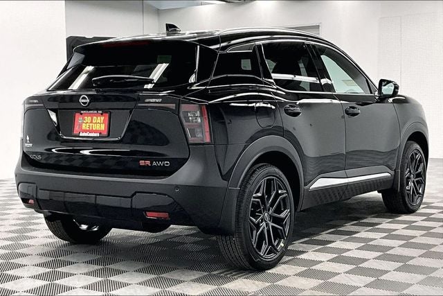 2026 Nissan Kicks SR AWD - Premium and Cold Weather Packages