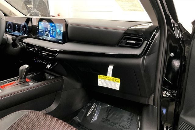 2026 Nissan Kicks SR AWD - Premium and Cold Weather Packages