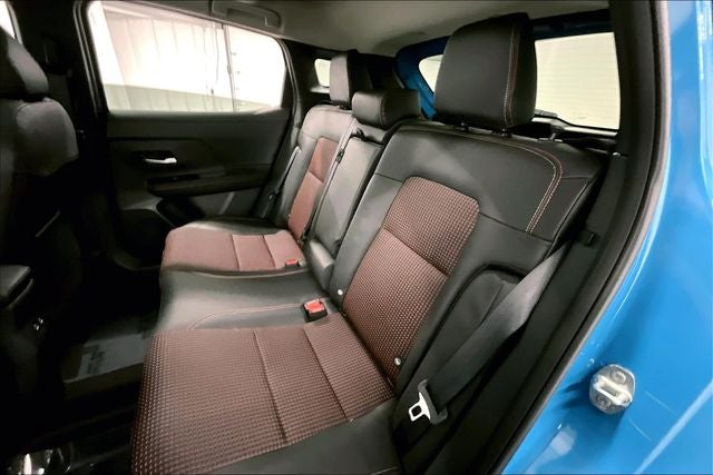 2025 Nissan Kicks SR AWD - Premium, Electronics, Illumination Pkgs