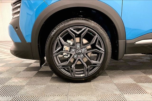 2026 Nissan Kicks SR AWD - Premium, Electronics, Cold Weather, Illumina