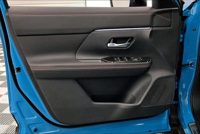 2026 Nissan Kicks SR AWD - Premium, Electronics, Cold Weather, Illumina