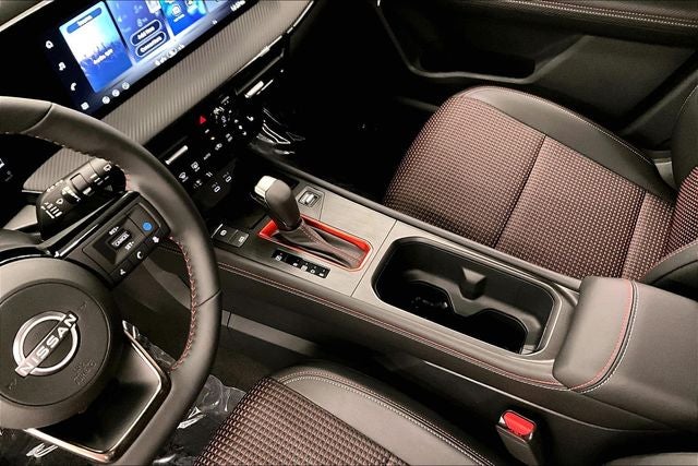 2026 Nissan Kicks SR AWD - Premium, Electronics, Cold Weather, Illumina