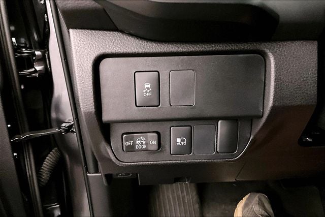 2023 Toyota Tacoma SR 4x4 - Adaptive Cruise - Apple CarPlay/Android Auto
