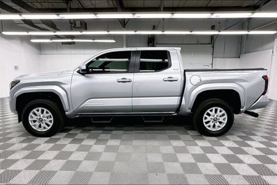 2025 Toyota Tacoma SR5 4x4 - Adaptive Cruise - Blind Spot Detection