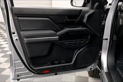 2025 Toyota Tacoma SR5 4x4 - Adaptive Cruise - Blind Spot Detection