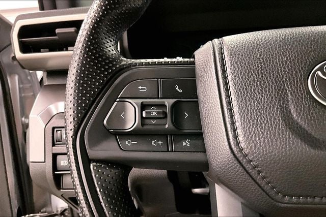 2025 Toyota Tacoma SR5 4x4 - Adaptive Cruise - Blind Spot Detection