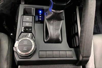 2025 Toyota Tacoma SR5 4x4 - Adaptive Cruise - Blind Spot Detection