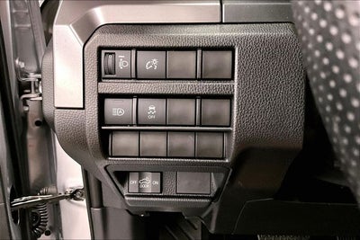 2025 Toyota Tacoma SR5 4x4 - Adaptive Cruise - Blind Spot Detection