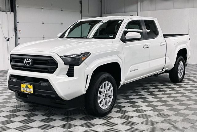 2025 Toyota Tacoma SR5 4x4 - Adaptive Cruise - Blind Spot Detection