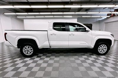 2025 Toyota Tacoma SR5 4x4 - Adaptive Cruise - Blind Spot Detection