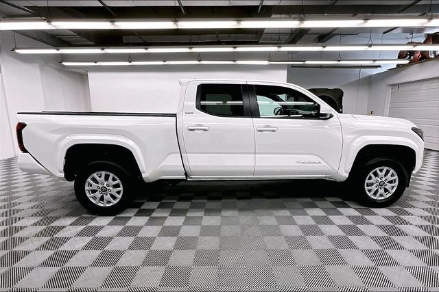 2025 Toyota Tacoma SR5 4x4 - Adaptive Cruise - Blind Spot Detection