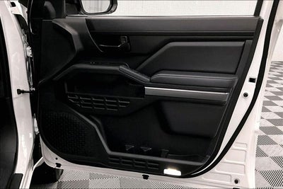 2025 Toyota Tacoma SR5 4x4 - Adaptive Cruise - Blind Spot Detection