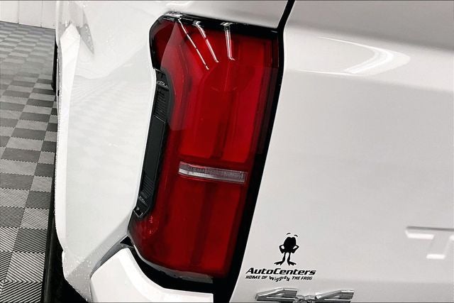 2025 Toyota Tacoma SR5 4x4 - Adaptive Cruise - Blind Spot Detection