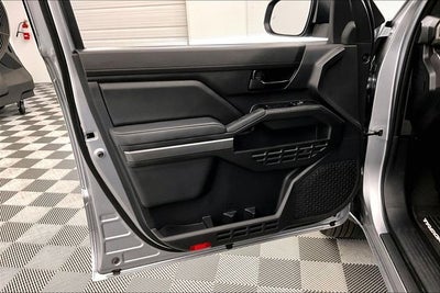 2025 Toyota Tacoma SR5 4x4 - Adaptive Cruise - Blind Spot Detection