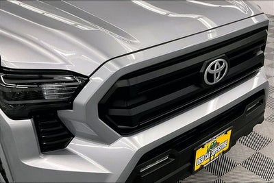 2025 Toyota Tacoma SR5 4x4 - Adaptive Cruise - Blind Spot Detection