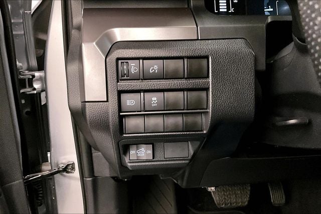 2025 Toyota Tacoma SR5 4x4 - Adaptive Cruise - Blind Spot Detection